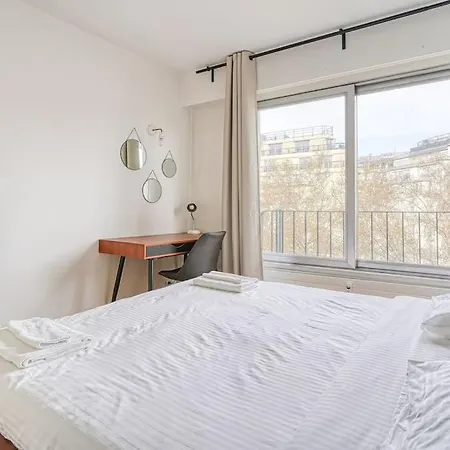 4 Pers. Moulin Rouge-pigalle Apartamento