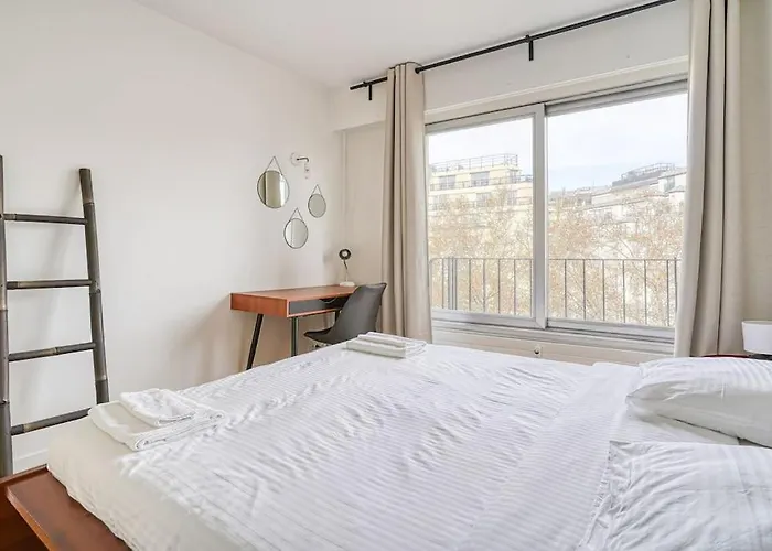 4 Pers. Moulin Rouge-pigalle Appartement